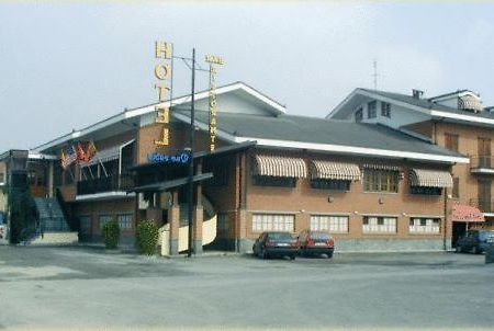 Hotel Quo Vadis None Екстер'єр фото