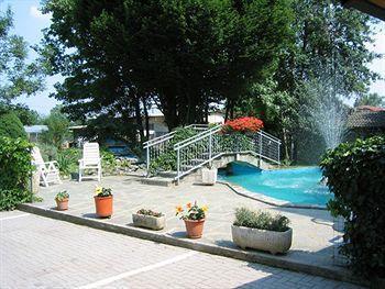 Hotel Quo Vadis None Екстер'єр фото