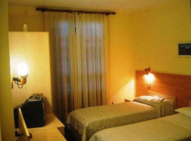 Hotel Quo Vadis None Екстер'єр фото